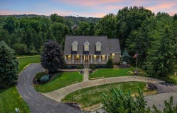 N3224 FEATHER RIDGE Drive, APPLETON, WI 54913-9698