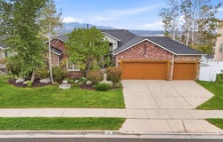 533 E Jade Park Ln, Draper, UT 84020