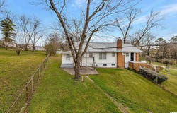2046 E LAKE BOULEVARD, TARRANT, AL 35217