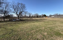 7311 S Interstate 45 Service Road, Alma, TX 75119