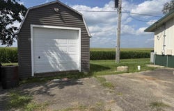 22200 State Route 9, Tremont, IL 61568