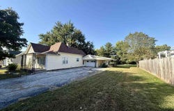 560 W Johnson St, SULLIVAN, IN 47882