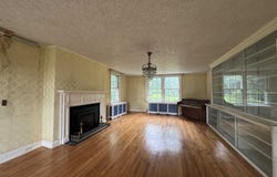 31 Pearl Street, Essex Junction, VT 05452
