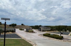 2000 Hidden Bluff Drive, Aledo, TX 76008