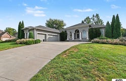 3105 N 161 Avenue, Omaha, NE 68116
