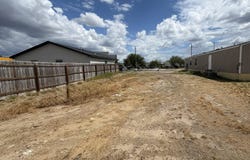 380 Riverhill Lp, Laredo, TX 78046