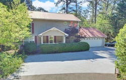 529 Chase Landing Rd, Martin, GA 30557