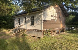 107 South, Plainview, AR 72857