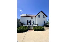 196 E Center, Kingsley, MI 49649