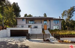 10837 Via Verona St, Los Angeles, CA 90077
