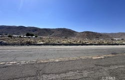 First St, Trona, CA 93562