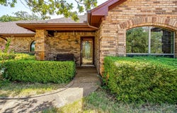 10100 Crestline Trail, Burleson, TX 76028