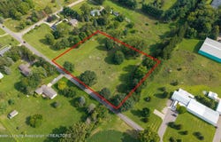 Noble Road, Williamston, MI 48895