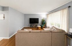 553 East Drive, Marshall, MI 49068