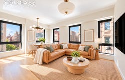 242 Broome Street, New York, NY 10002