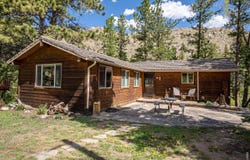 348 Crown Point Dr, Bellvue, CO 80512
