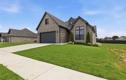 3709 W Laredo Street, Broken Arrow, OK 74012