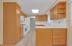 864 PINEHURST Lane, Schaumburg, IL 60193