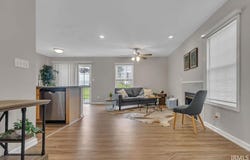 3504 S Oaklawn Circle, Bloomington, IN 47401-8560
