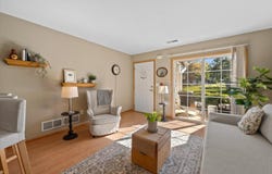 617 Westfield Way, Pewaukee, WI 53072