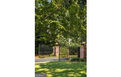 134 Blackland Road NW, Atlanta, GA 30342