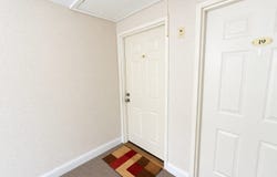2320 Skyline Dr, Lowell, MA 01854