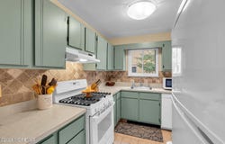 12 Alec Drive, Howell, NJ 07731