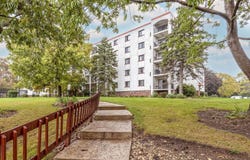 475 Plum Creek Drive, Wheeling, IL 60090