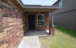 1375 Amy Dr, Kyle, TX 78640