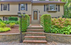 2 Robin Road, Sandwich, MA 02563