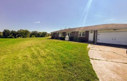 577 Palestine Rd, Elizabeth, WV 26143