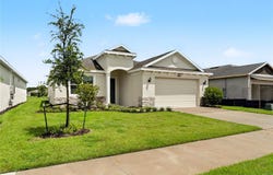 3951 KENNEBUNK Loop, MOUNT DORA, FL 32757