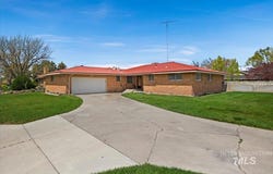 2012 21st, Heyburn, ID 83336