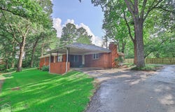 2711 Wood Street, Jonesboro, AR 72401