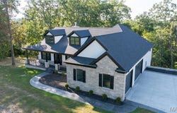 55 Lake Bend Drive, Winfield, MO 63389