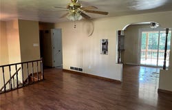 470 Donohoe Rd, Hempfield Twp, PA 15601