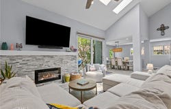 2017 Majorca DR, Oxnard, CA 93035