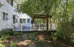 16 Knollbrook Lane E, Painted Post, NY 14870
