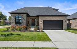 56643 Via Bellano, Macomb Twp, MI 48042