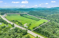 7513 Boylston Highway, Mills River, NC 28759