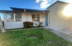 1235 14TH Circle SE, LARGO, FL 33771