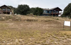 4300 Potters Creek Road, Canyon Lake, TX 78133