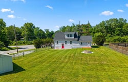 799 N 400 E, Valparaiso, IN 46383