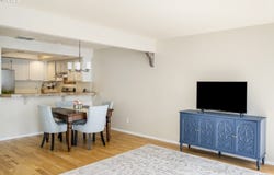 2036 TITAN Ter, WestLinn, OR 97068