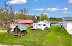 3367 Flint Drive, Sheridan, MI 48884
