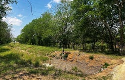 304 County Road 6611, Devine, TX 78016