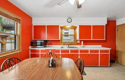 3760 S Kansas Ave, Milwaukee, WI 53207
