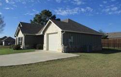 207 Mill Street, Emory, TX 75440