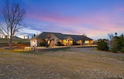 8520 PHARMOND TRL, Cheyenne, WY 82009