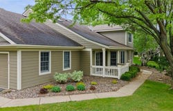 809 Ivy Lane, Eagan, MN 55123